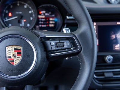2025 Porsche Macan Macan