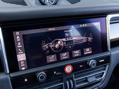 2025 Porsche Macan Macan