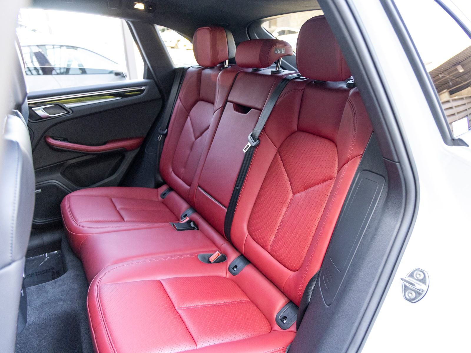 2025 Porsche Macan Macan