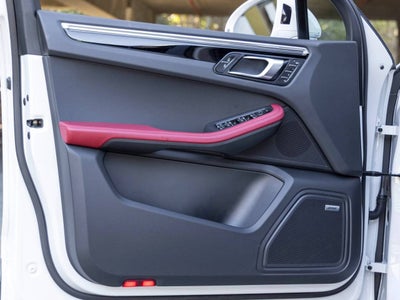 2025 Porsche Macan Macan