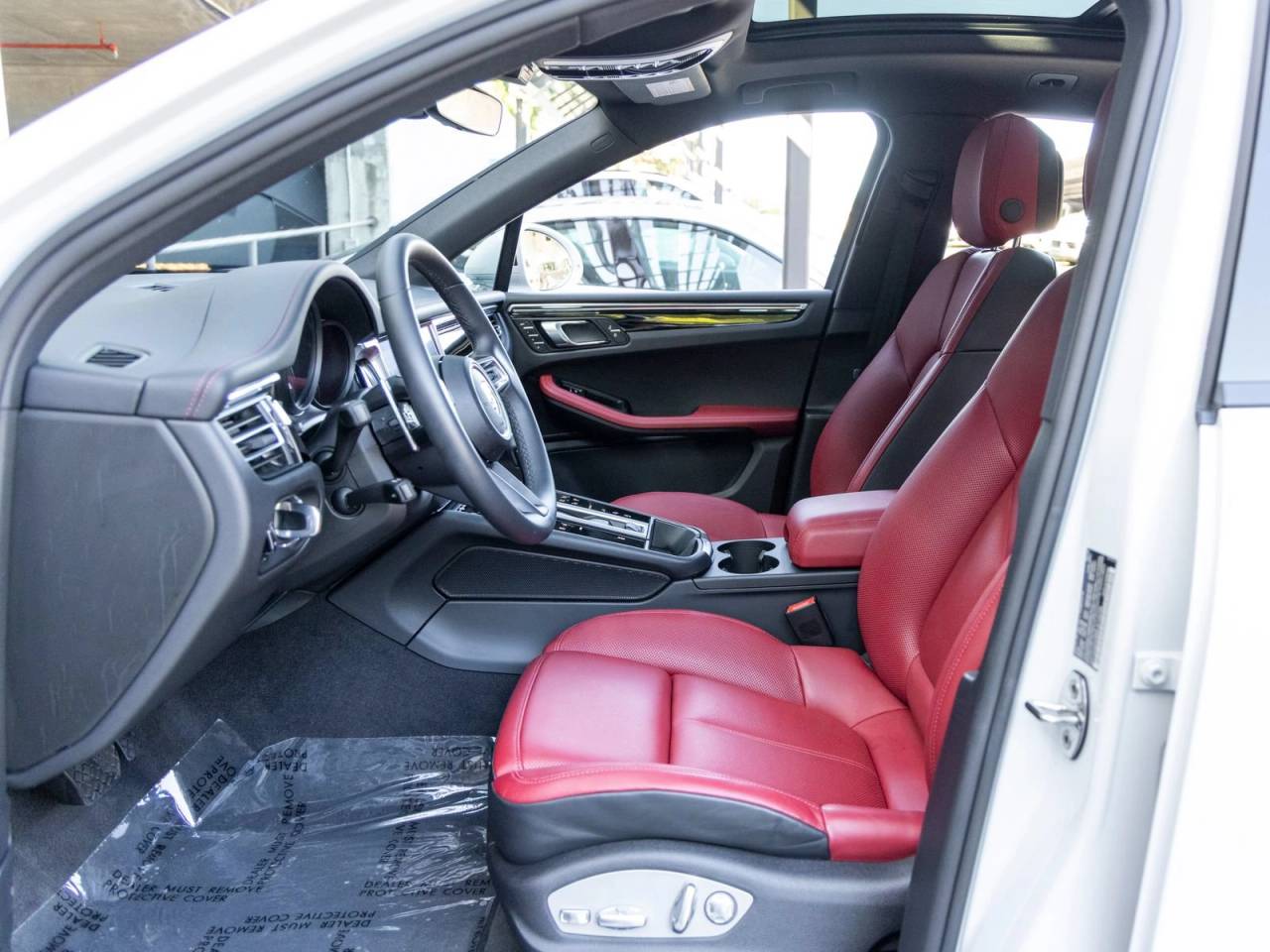 2025 Porsche Macan Macan