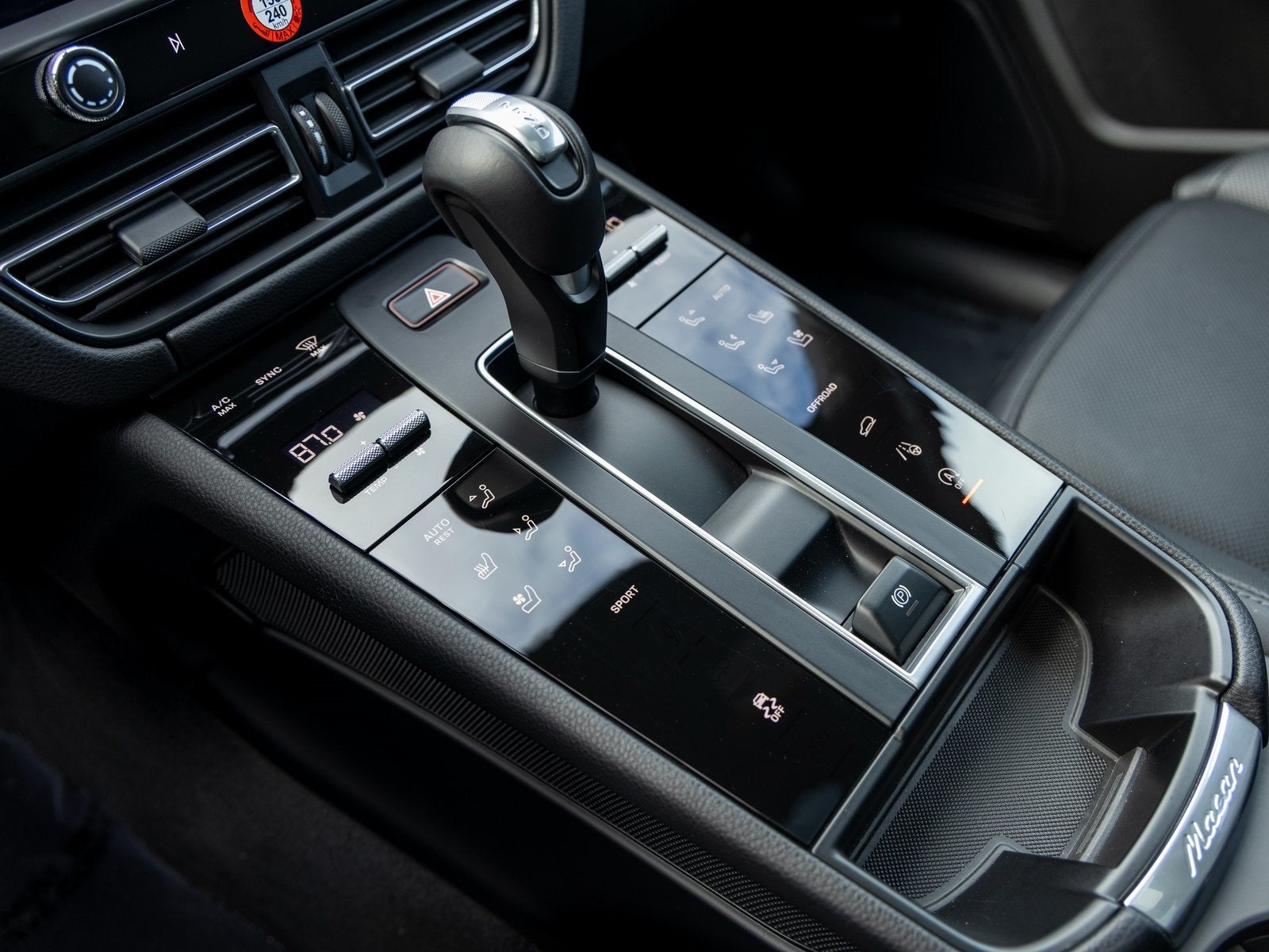 2025 Porsche Macan Macan