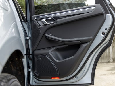 2025 Porsche Macan Macan