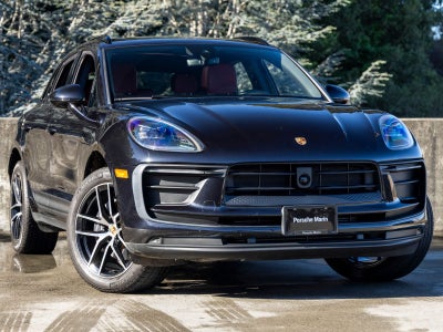 2025 Porsche Macan Base