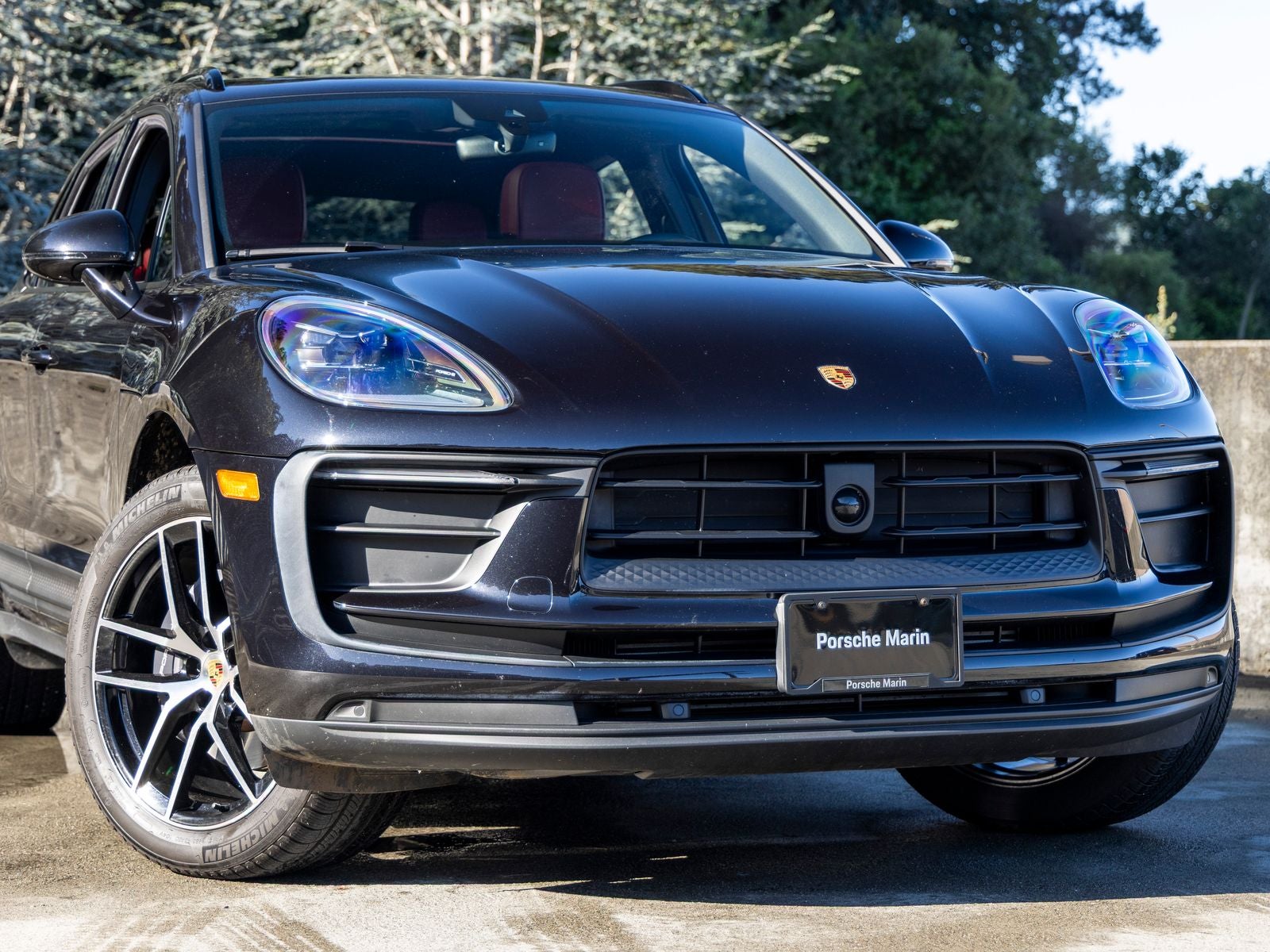 2025 Porsche Macan Base