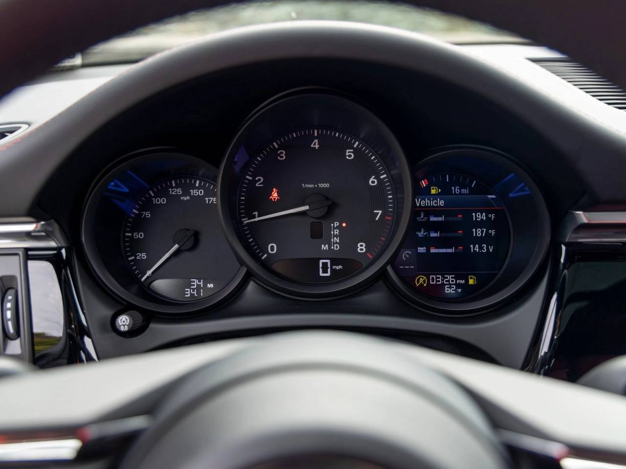 2025 Porsche Macan Macan