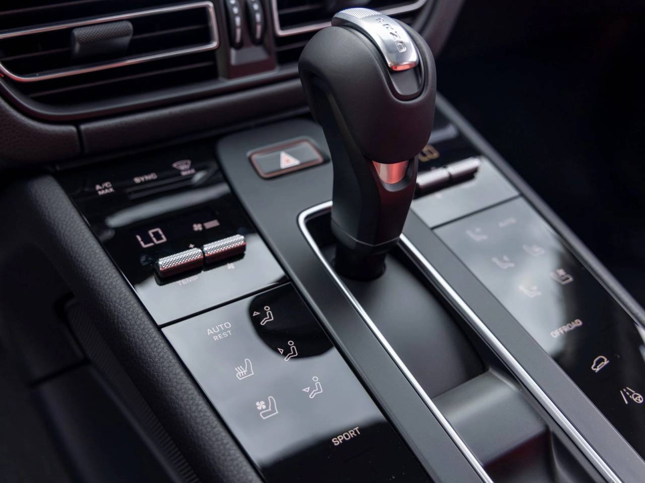 2025 Porsche Macan Macan