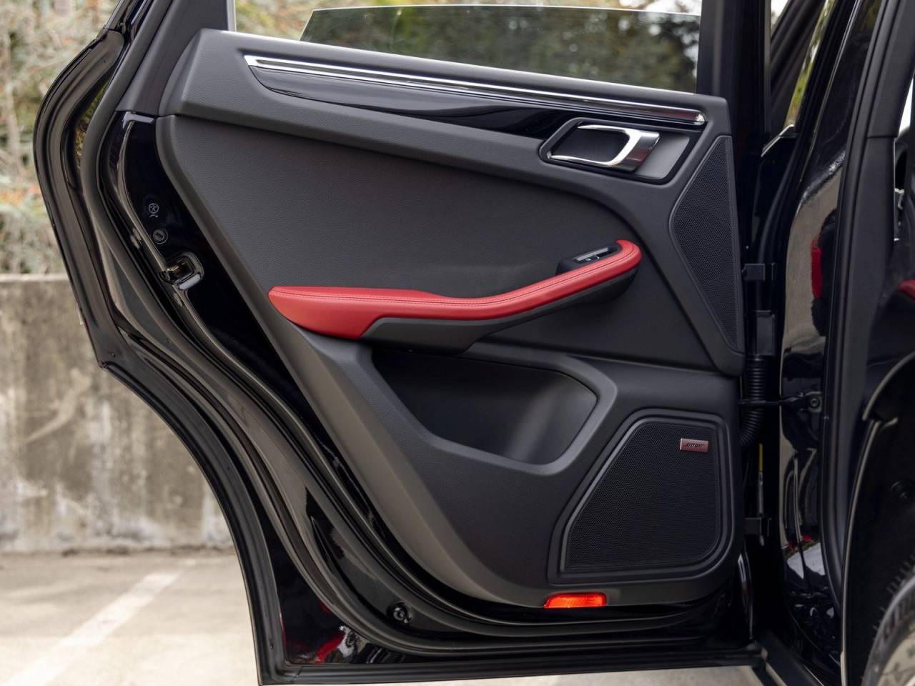 2025 Porsche Macan Macan