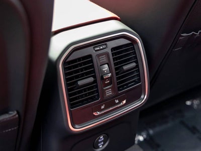 2025 Porsche Macan Macan