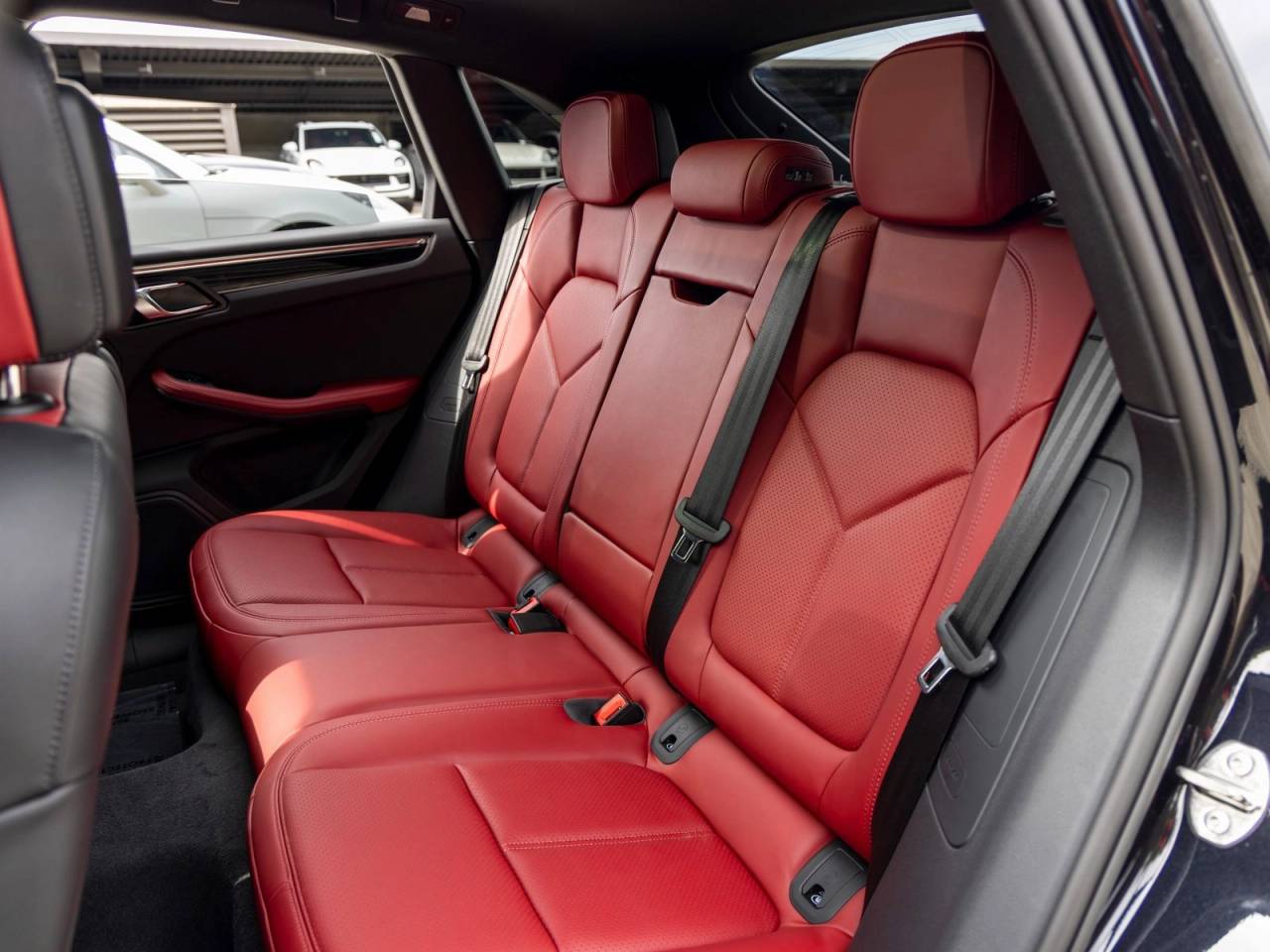 2025 Porsche Macan Macan