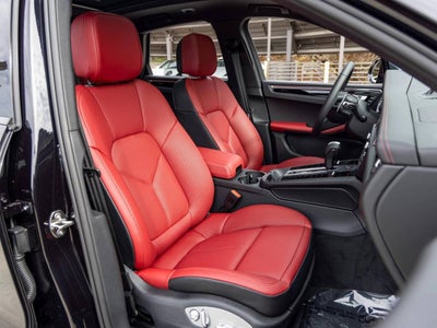 2025 Porsche Macan Macan