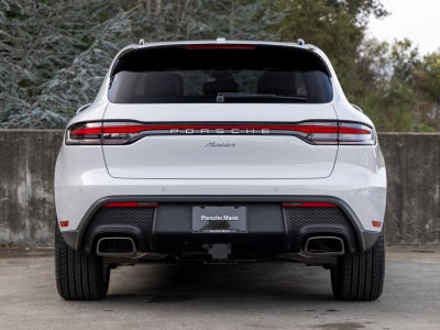 2026 Porsche Macan Base