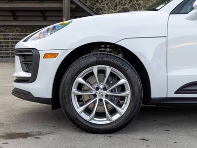 2026 Porsche Macan Macan