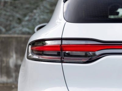2026 Porsche Macan Macan