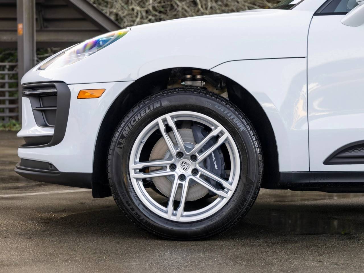 2026 Porsche Macan Macan