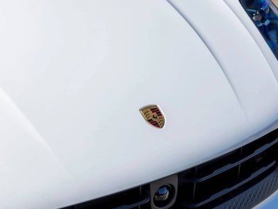 2026 Porsche Macan Macan