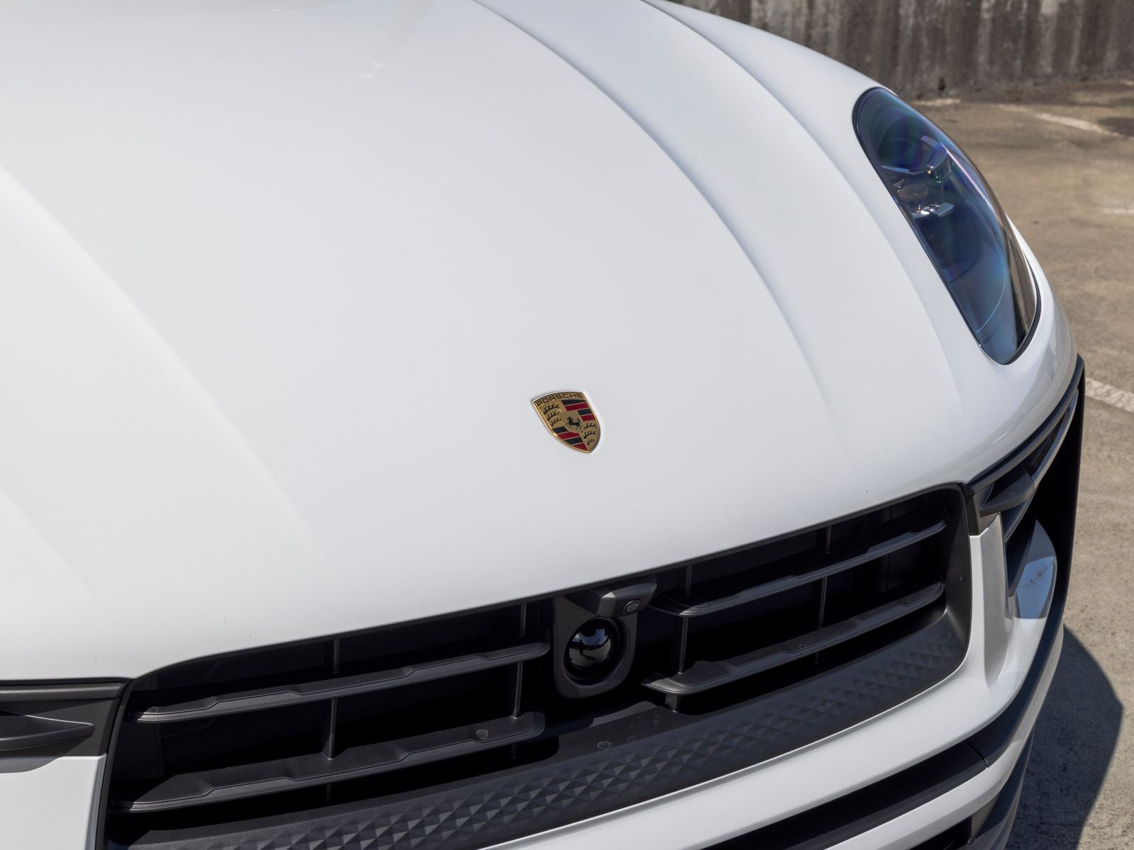 2026 Porsche Macan Base