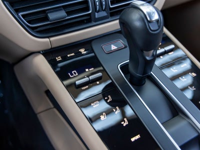 2023 Porsche Macan Macan (MY23)