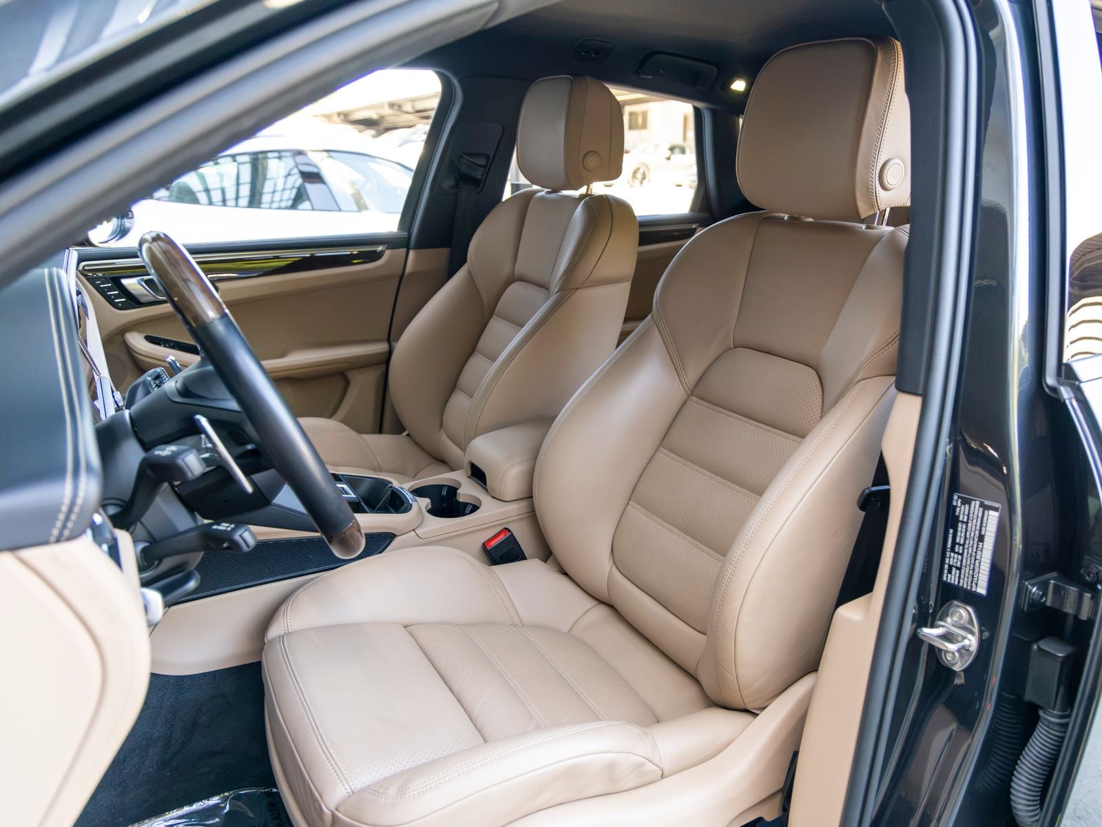 2023 Porsche Macan Macan (MY23)