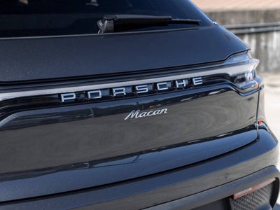 2023 Porsche Macan Macan (MY23)
