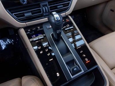 2023 Porsche Macan Macan (MY23)