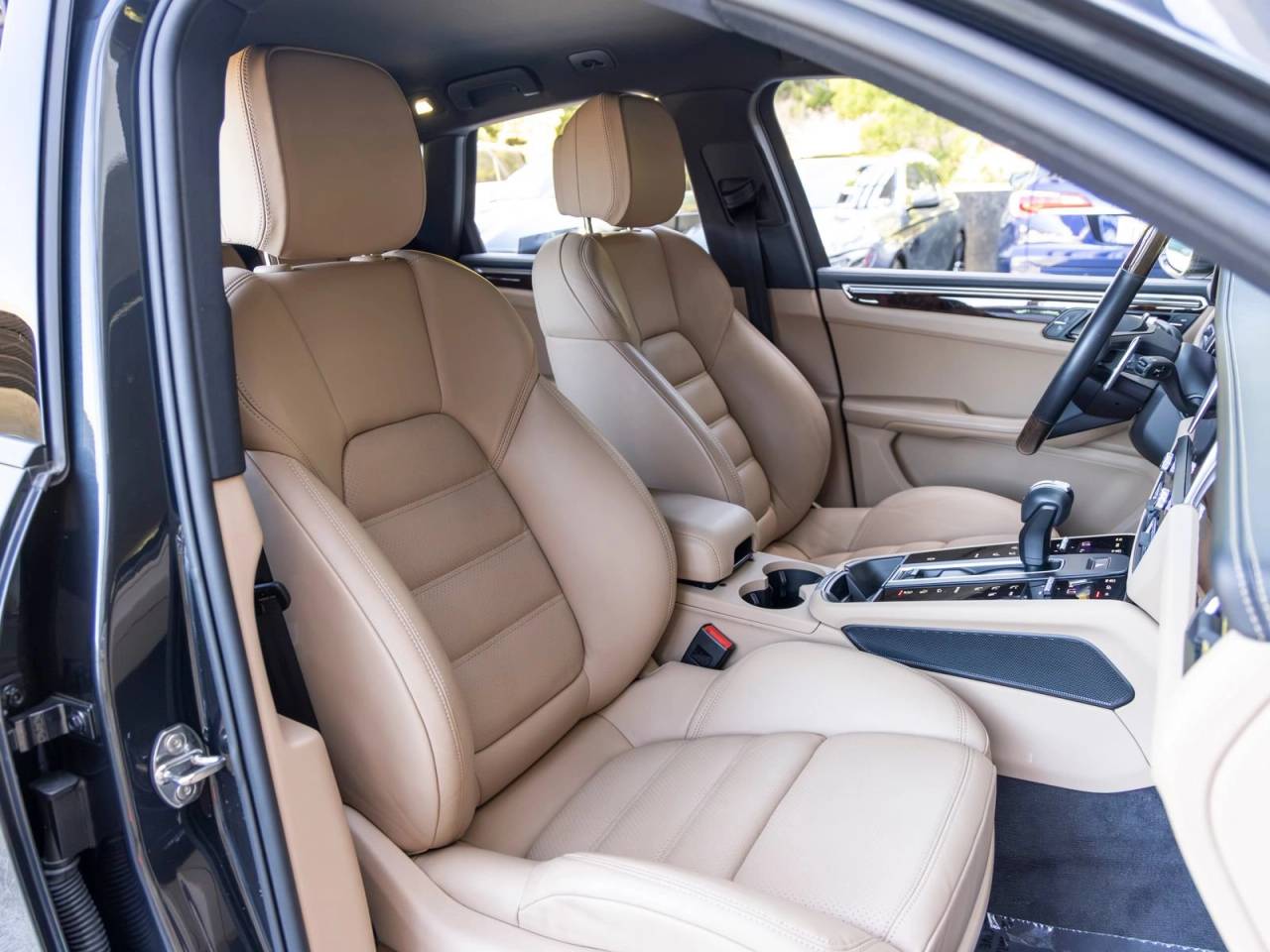 2023 Porsche Macan Macan (MY23)