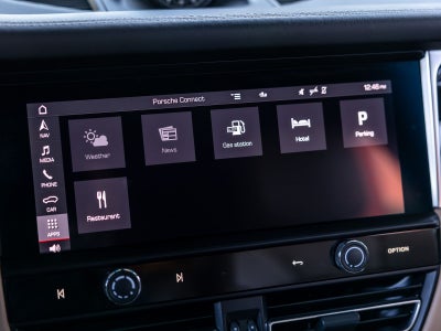 2024 Porsche Macan Base