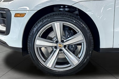 2025 Porsche Macan Macan