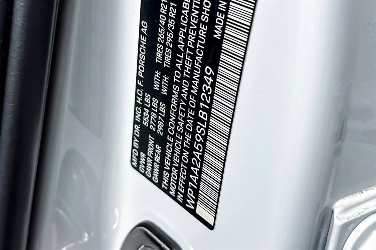 2025 Porsche Macan Macan