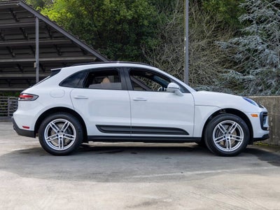 2025 Porsche Macan Macan