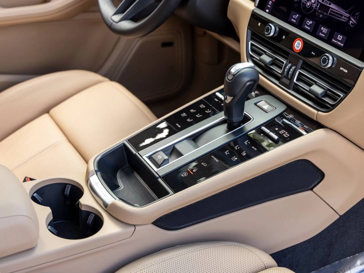 2025 Porsche Macan Macan