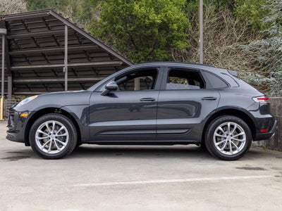 2026 Porsche Macan Macan