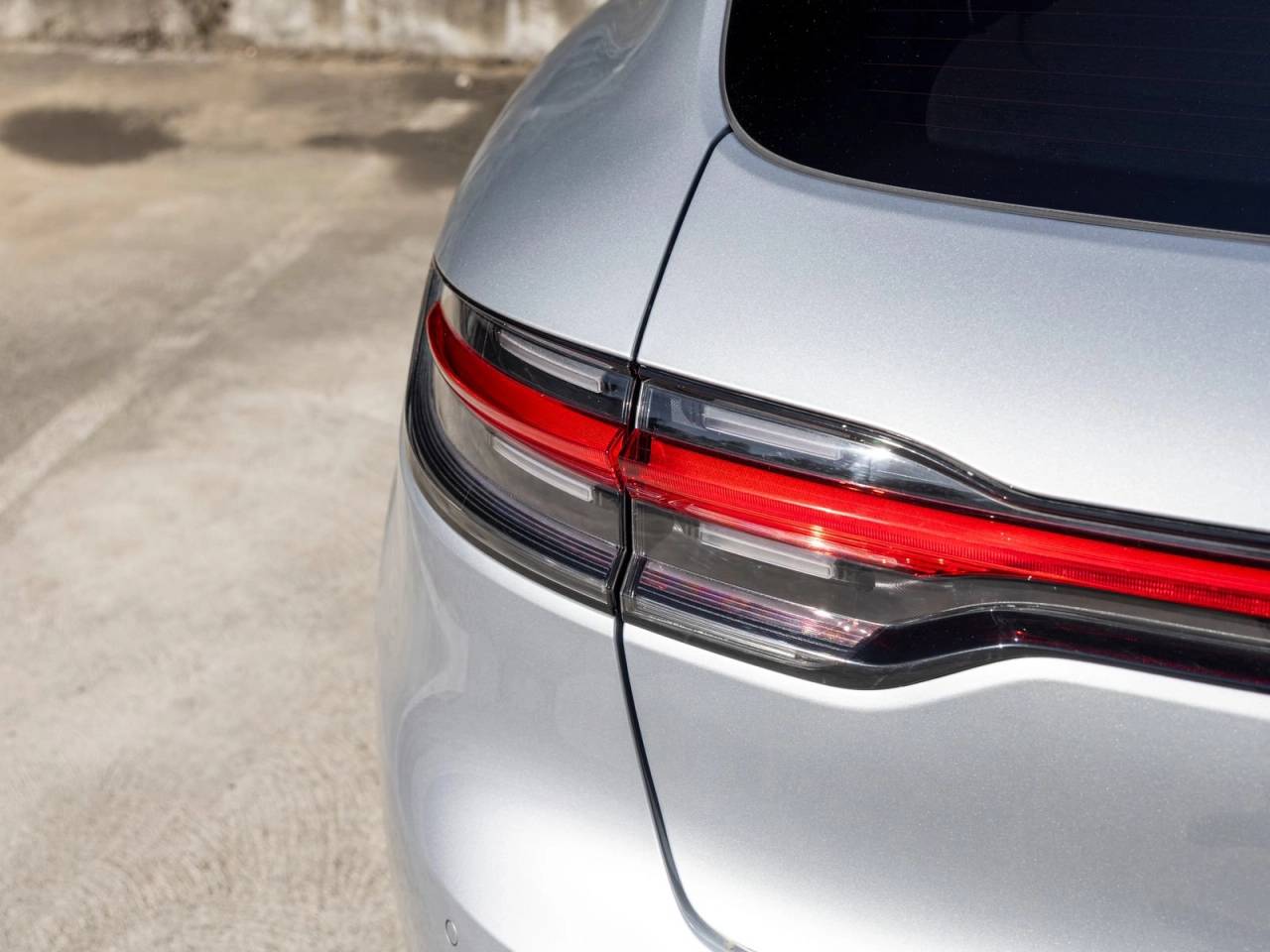2026 Porsche Macan Base