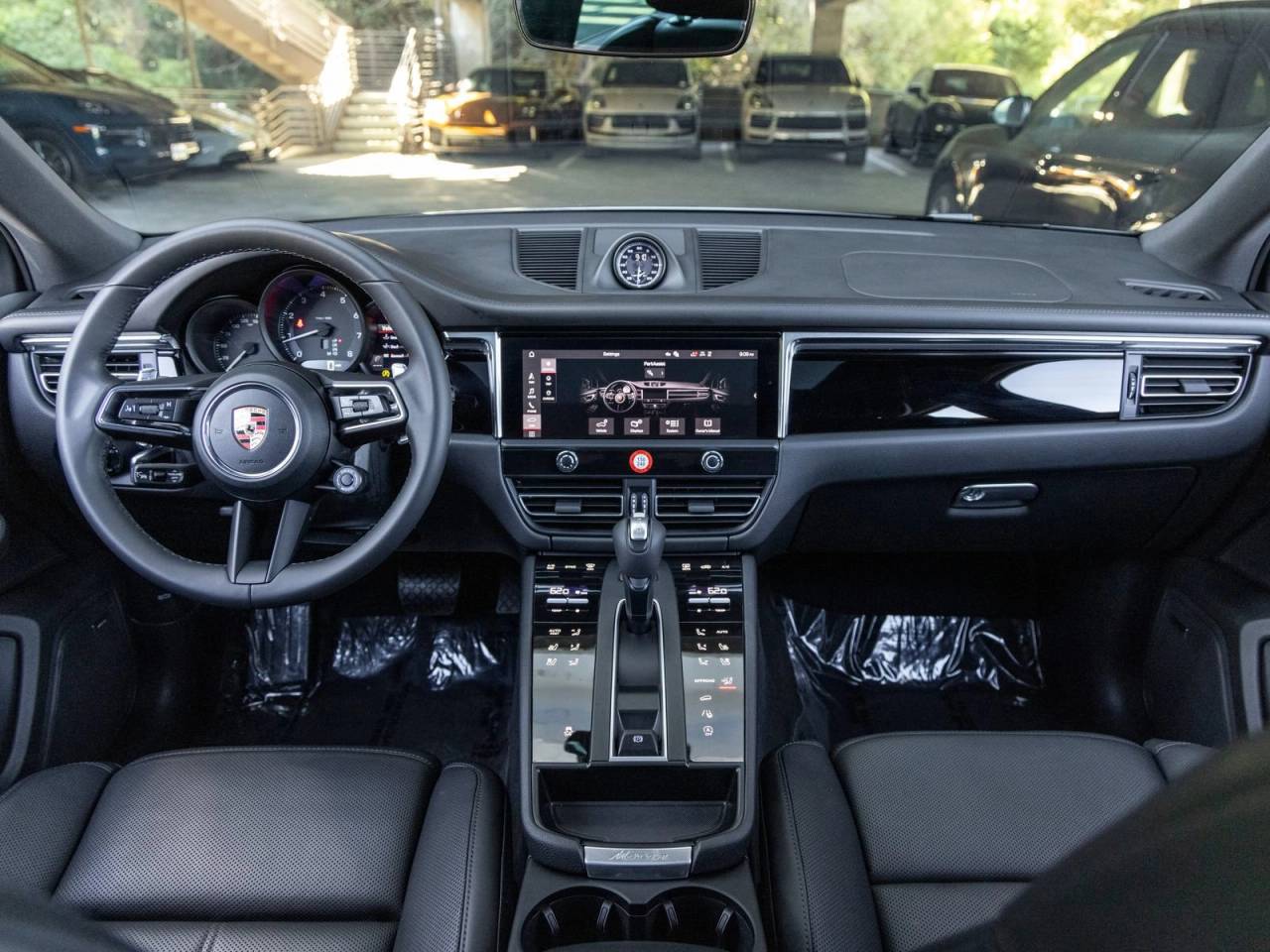 2026 Porsche Macan Base
