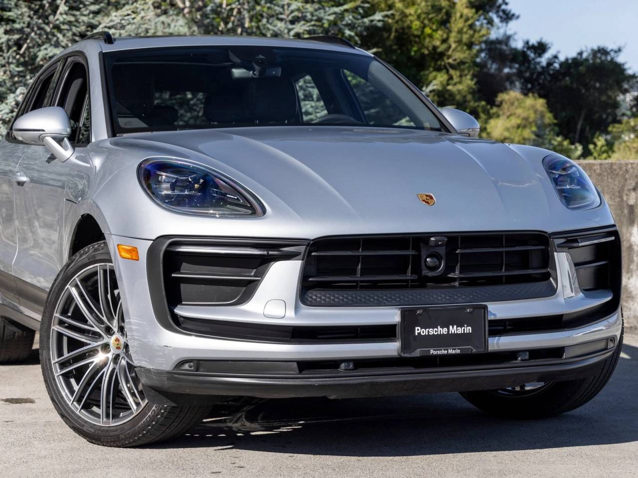 2026 Porsche Macan Base