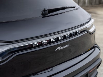 2026 Porsche Macan Macan