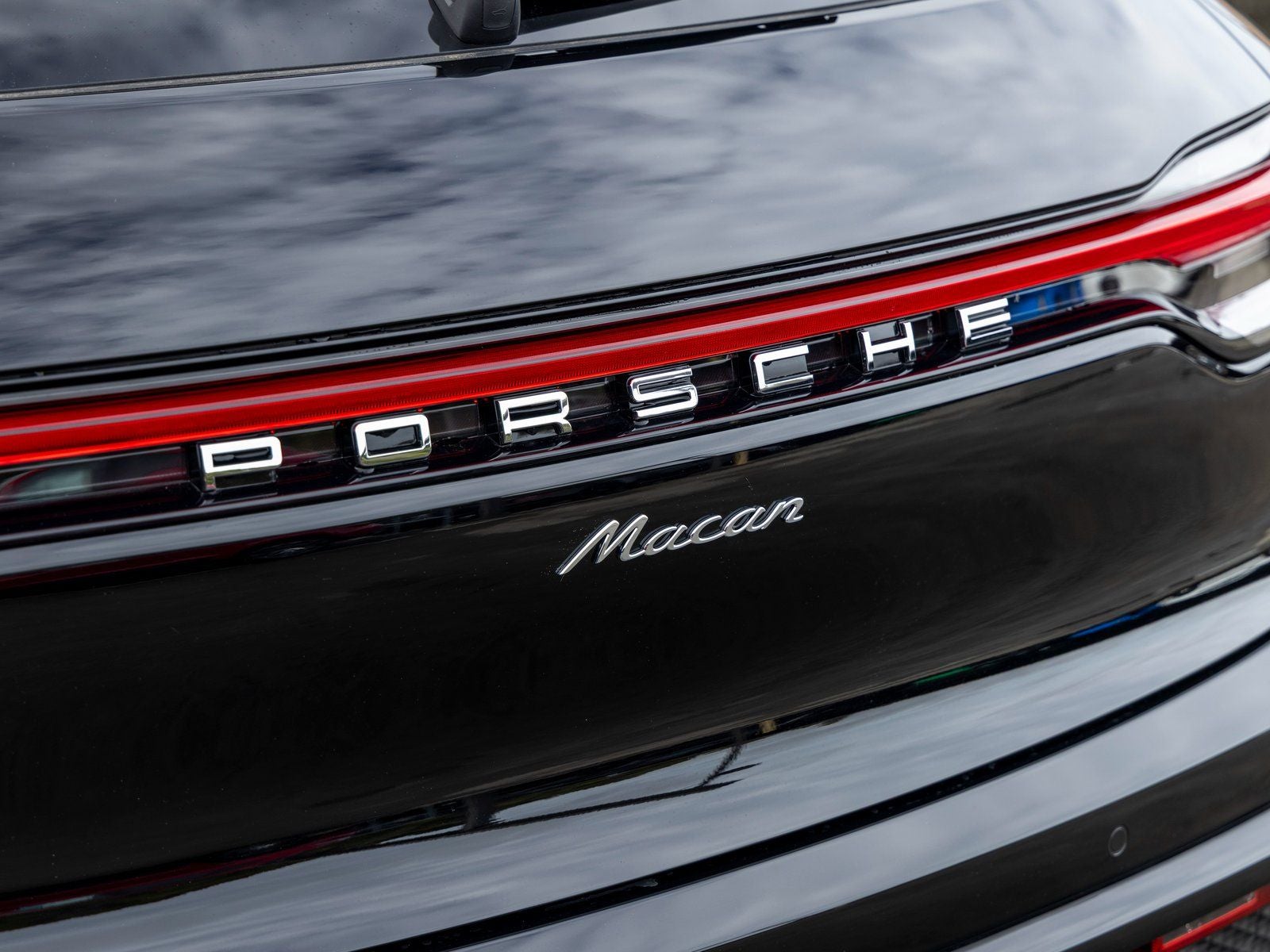 2026 Porsche Macan Macan