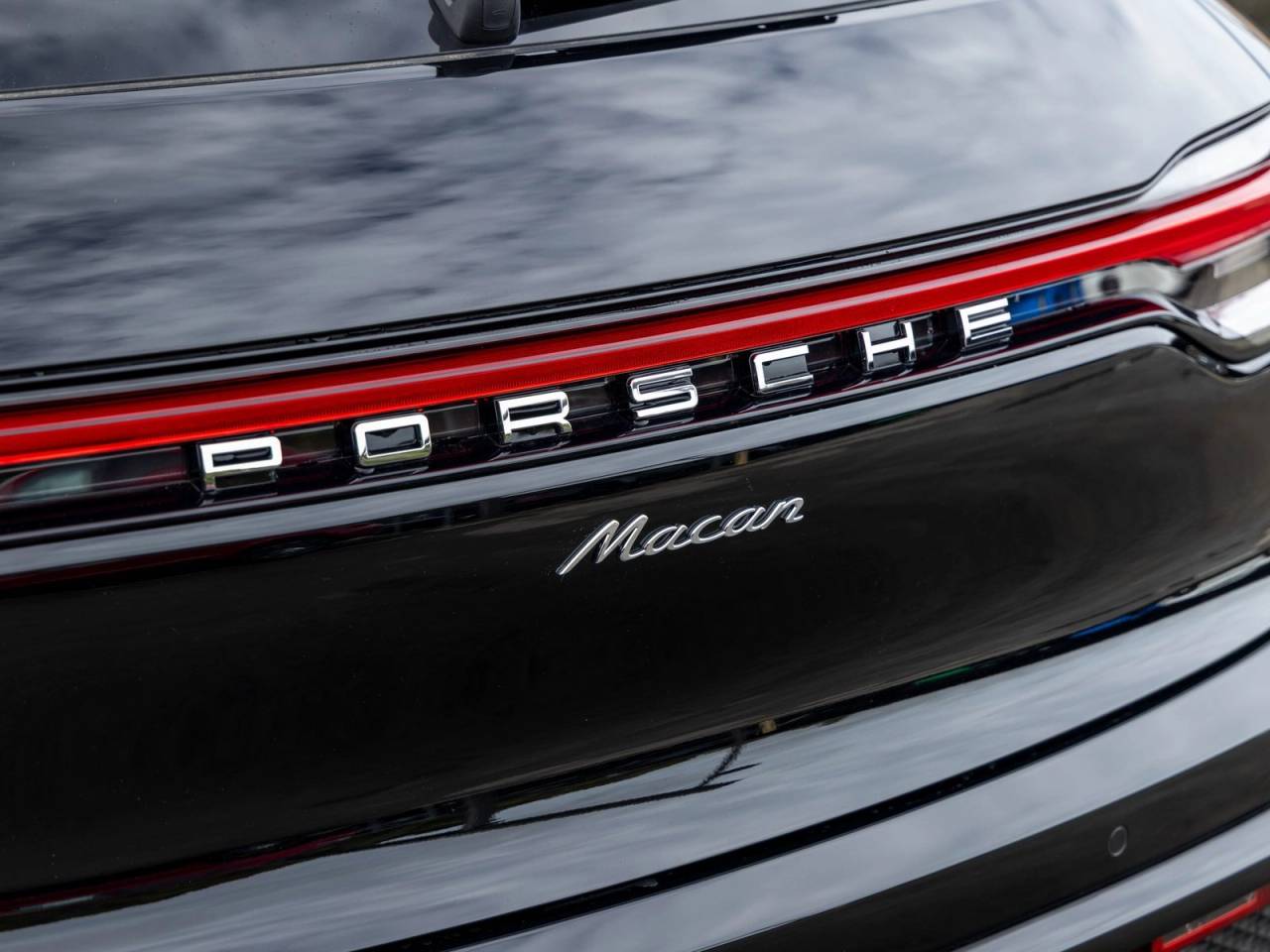 2026 Porsche Macan Macan