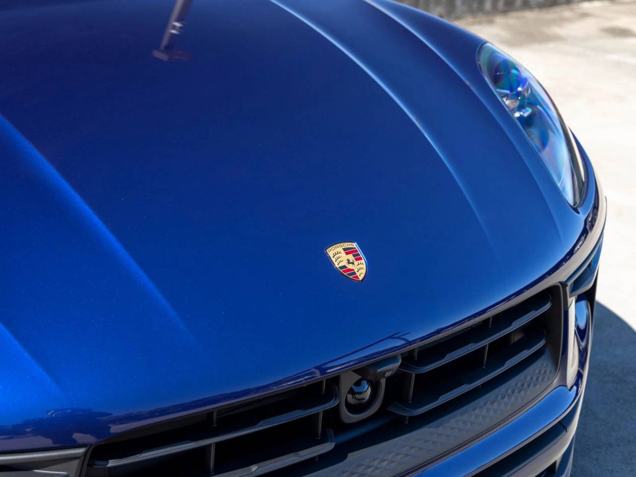 2026 Porsche Macan Base