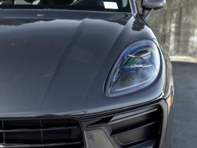 2023 Porsche Macan Macan T