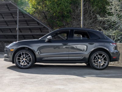 2023 Porsche Macan Macan T