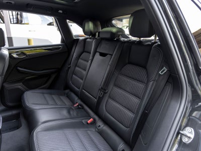 2023 Porsche Macan Macan T