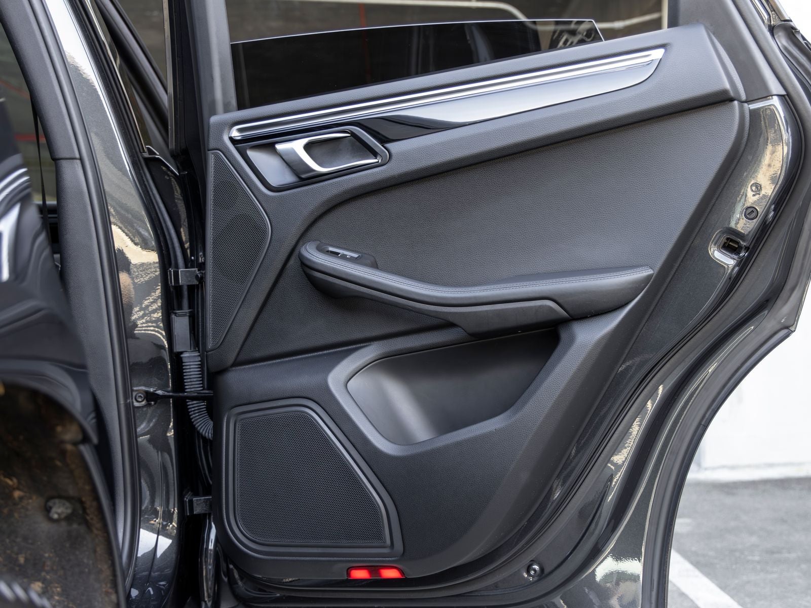 2023 Porsche Macan Macan T