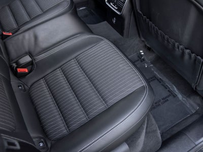 2023 Porsche Macan Macan T