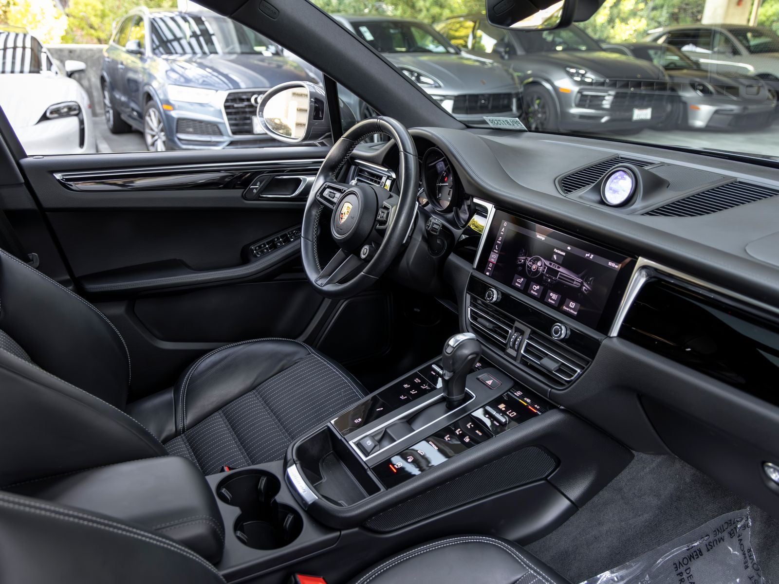 2023 Porsche Macan Macan T