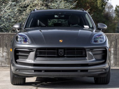 2023 Porsche Macan Macan T