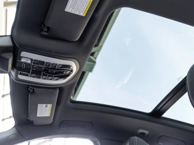 2023 Porsche Macan Macan T