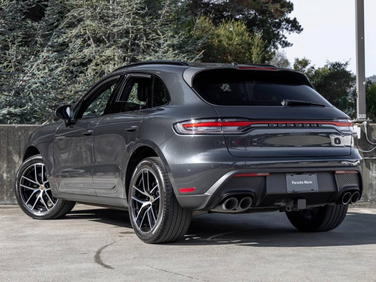 2023 Porsche Macan Macan T