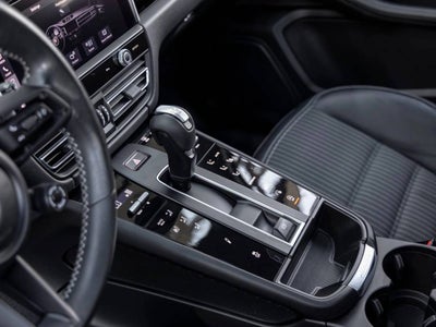 2023 Porsche Macan Macan T