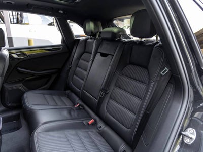 2023 Porsche Macan Macan T